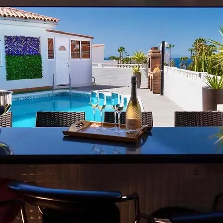 Lovely 4-bed With Ocean Views In Sueno Azul Villa Callao Salvaje